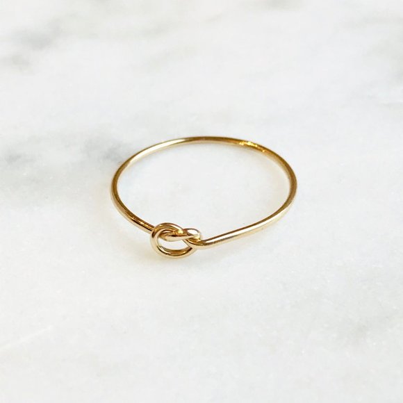 14K gold-filled love knot stacking ring - Picture 2 of 4